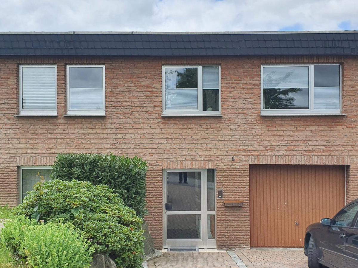 Ferienwohnungen Am Finkenweg Bestwig Exterior photo